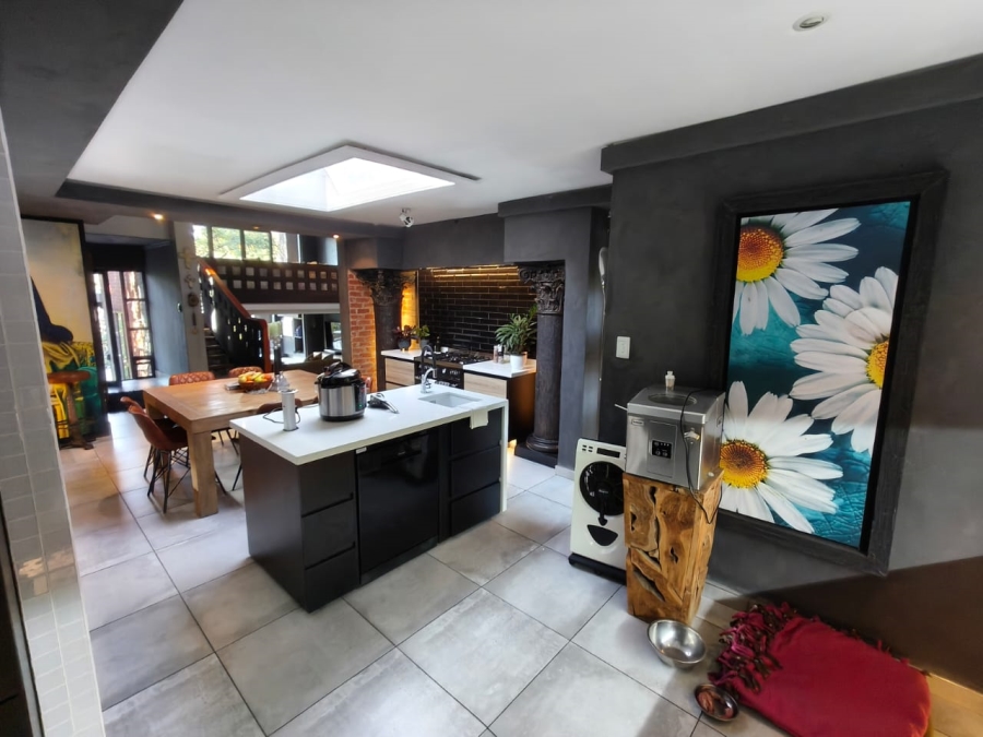 5 Bedroom Property for Sale in Protea Park North West